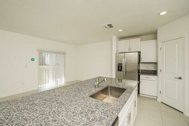 Building Photo - 17884 Beaming Rays Ln