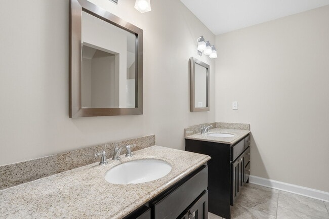 Building Photo - 2753 Allyn Dr NW