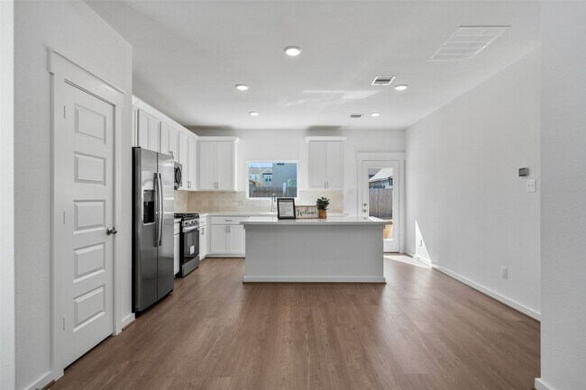 Building Photo - 4418 Azalea Blossom Rd