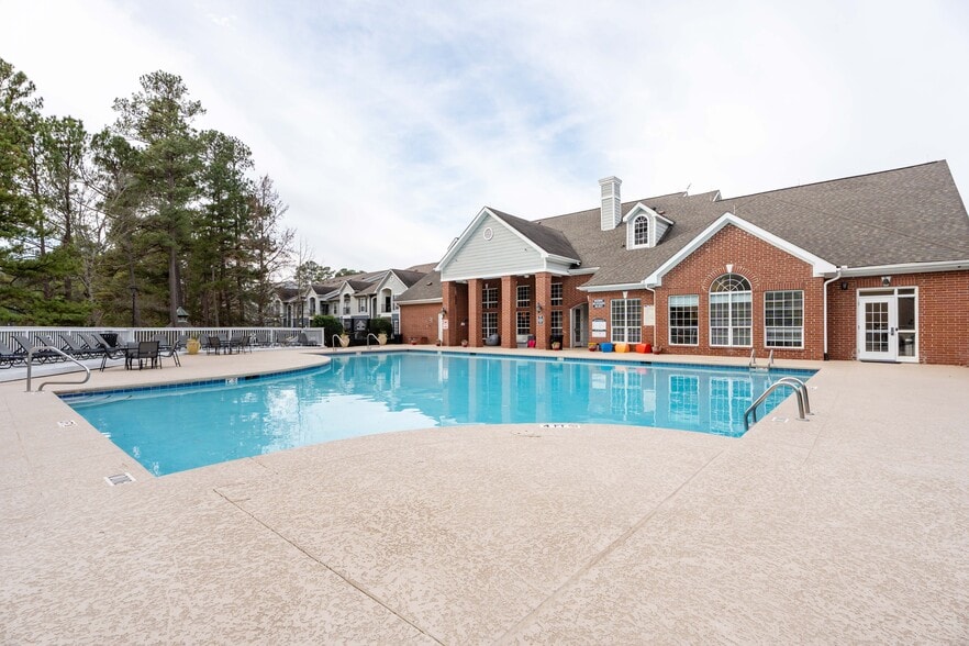 Building Photo - The Belmont