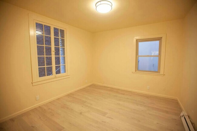 Building Photo - 1122 Sutter St