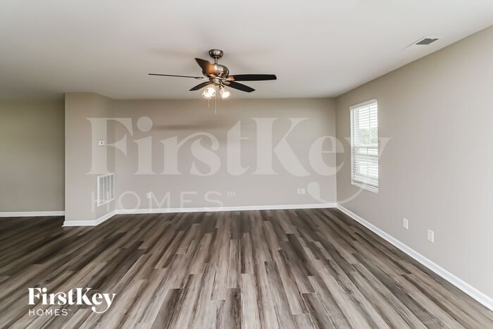 Building Photo - 5816 Camp Ct