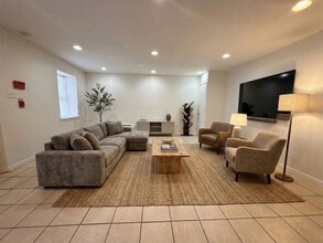 Building Photo - 5801 Stockton Rd