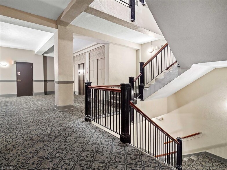 Hallway/ Stairway - 750 Prospect Ave E