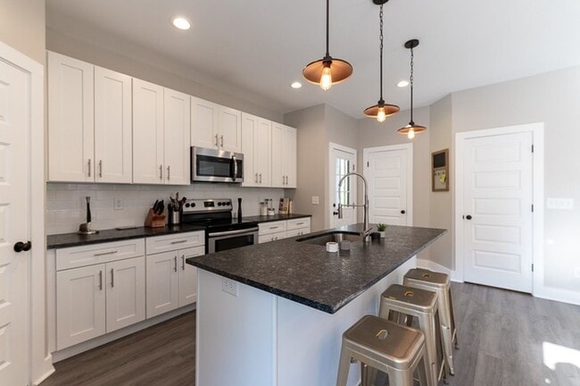Building Photo - Nicely Appointed, 2019-Built Home Convenie...