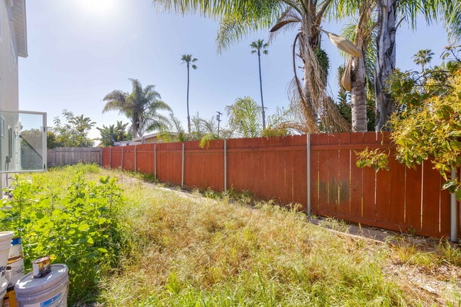 Building Photo - 810 California St