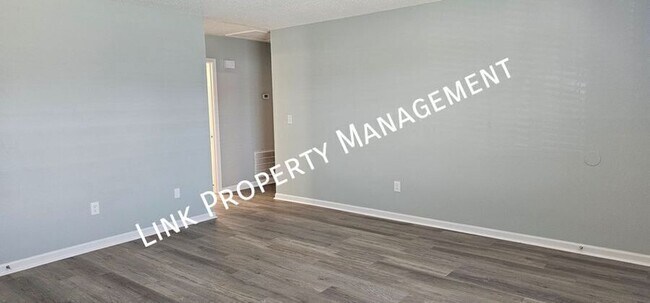 Building Photo - 900 Peppermill Rd
