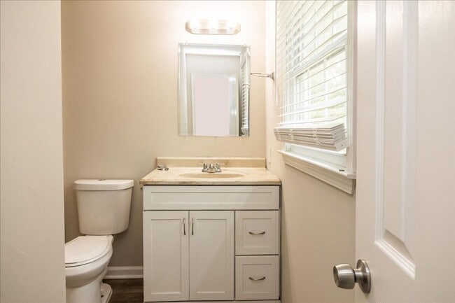 Building Photo - 3/2 Home in Cul-De-Sac w/ 2 Car Garage and Large Bonus Room