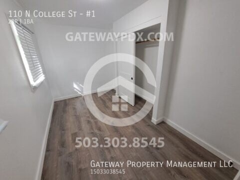 Building Photo - 110 N College St
