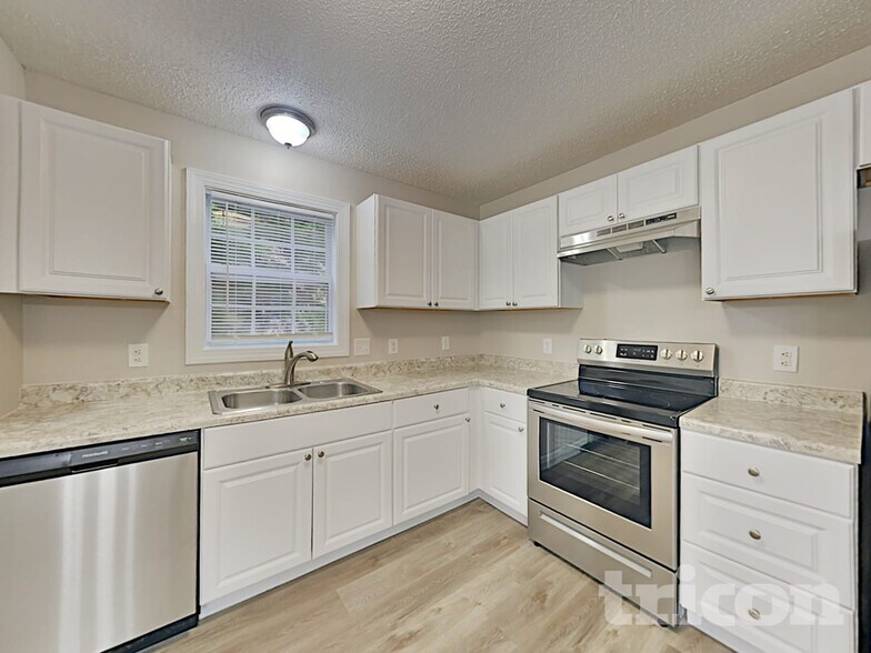 Building Photo - 812 Danley Ln