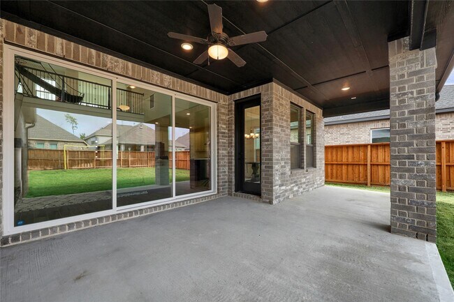 Building Photo - 28206 Clear Breeze Ct