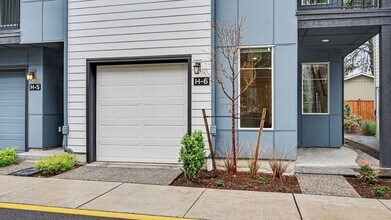 Building Photo - 626 164th St SW