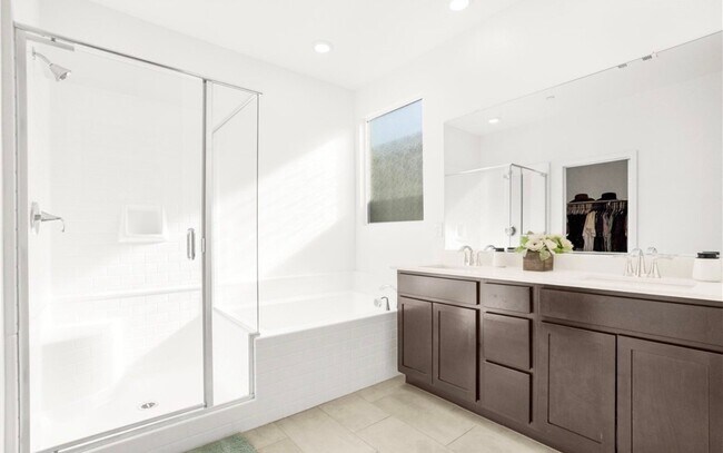 Building Photo - 9398 Noble Fir Rdg Ave