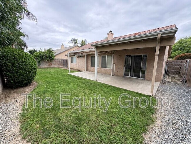 Building Photo - 3432 S Martin Ct