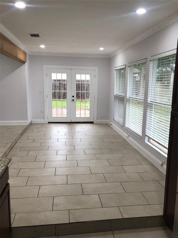 Building Photo - 3020 Great Valley Dr