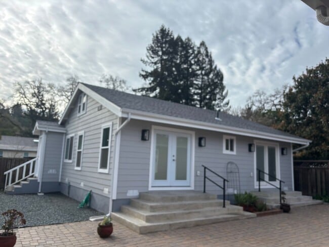 Building Photo - Gorgeous- Brand New 2 Bed + Loft Home in Beautiful Saranap Area – Walnut Creek