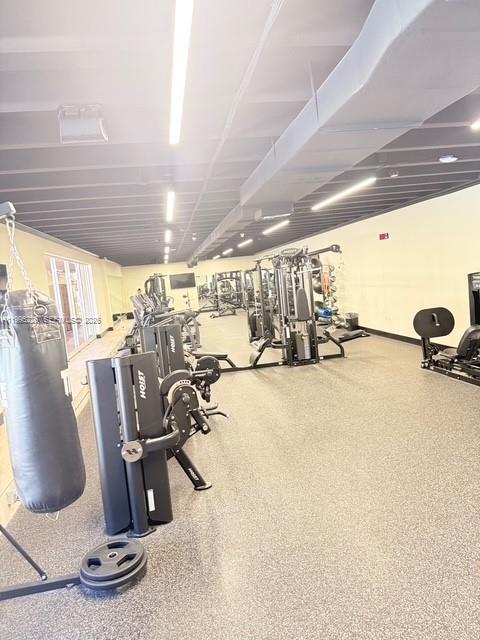 Building Photo - 404 NW 68th Ave