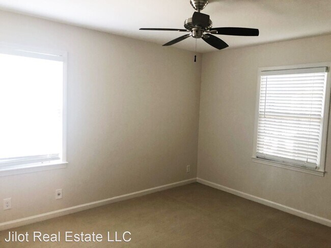 Building Photo - 2 br, 2 bath House - 1647 Executive Park L...