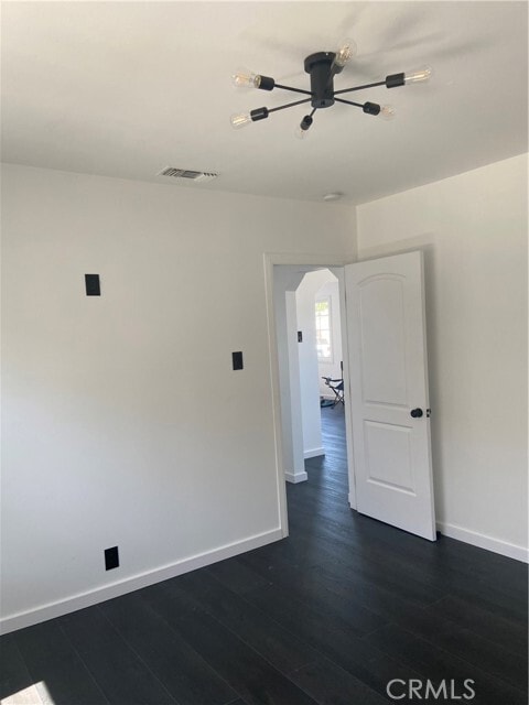 Building Photo - 4050 Floral Dr