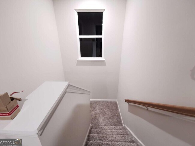 Building Photo - 6025 White Sycamore Pl