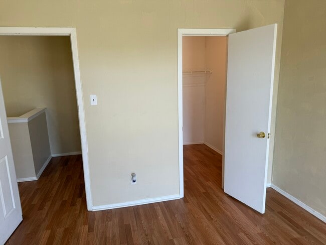 Building Photo - 6106 Wilderock Dr