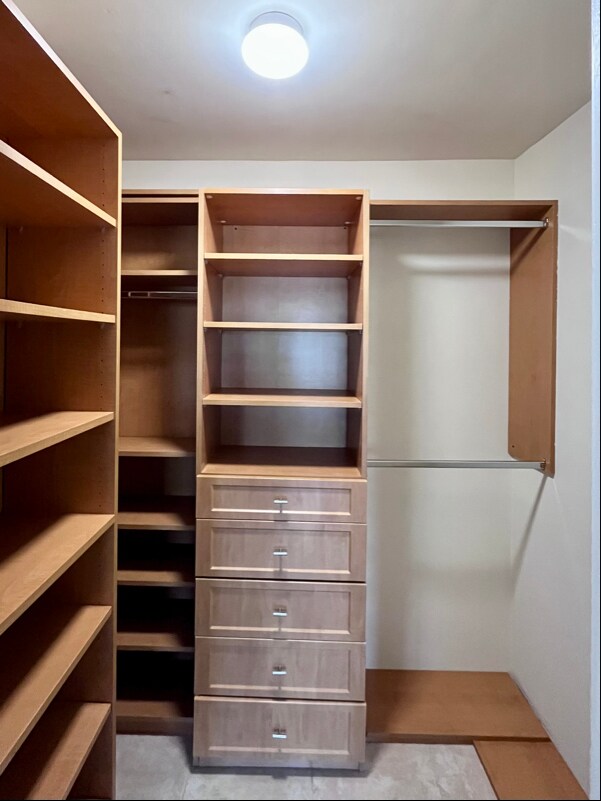 Building Photo - 1615 West Ave