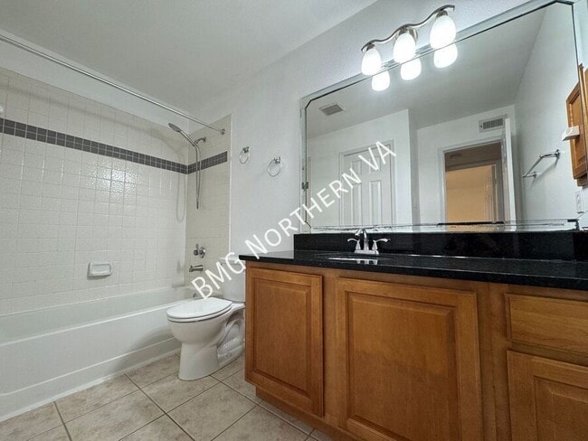 Building Photo - 3305 Wyndham Cir