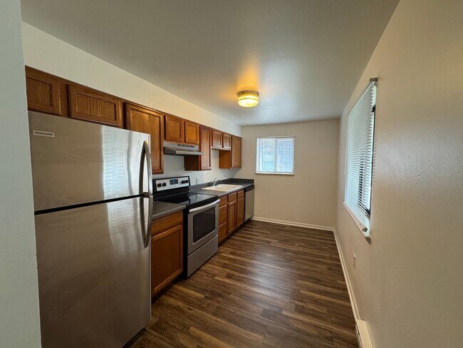 Building Photo - 1402 Hoyt St