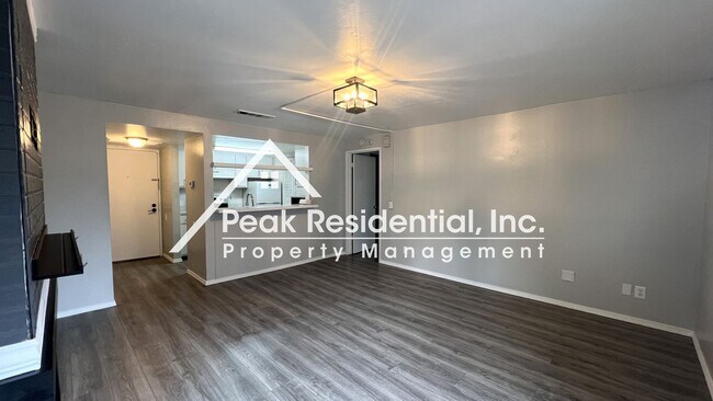 Building Photo - Updated Timberlake 1bd/1ba Condo - Near Sa...