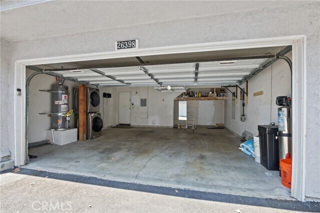 Building Photo - 26398 Waterford Cir