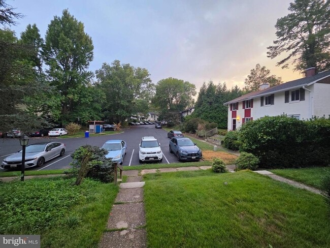 Building Photo - 5407 Fallriver Row Ct