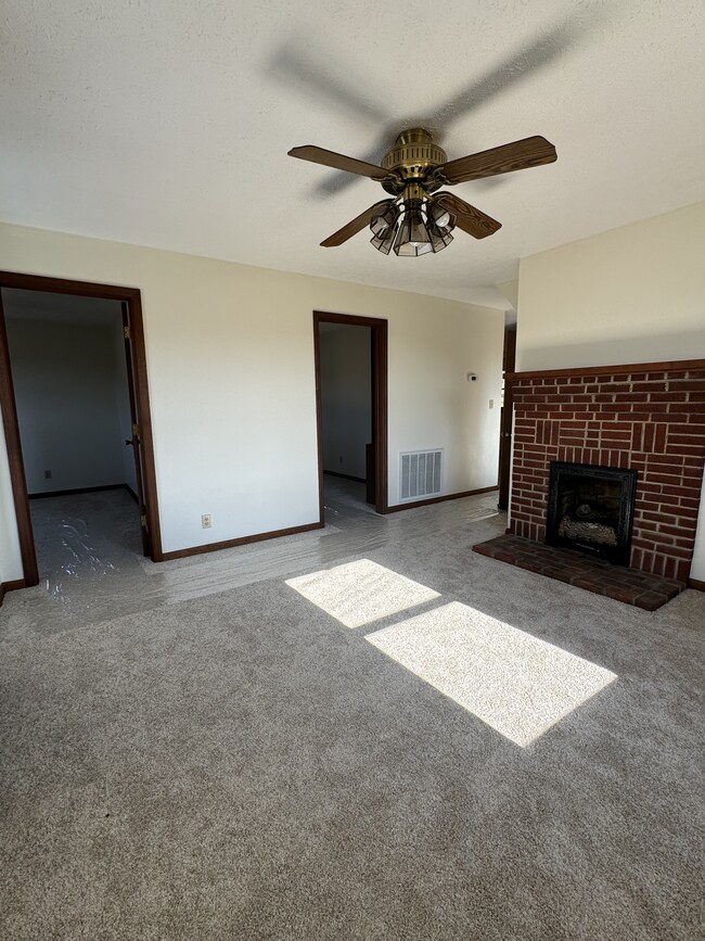 Livingroom - 124 Harrington Hollow Rd