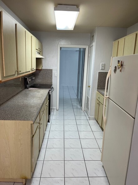 Building Photo - 7355 W 4th Ave