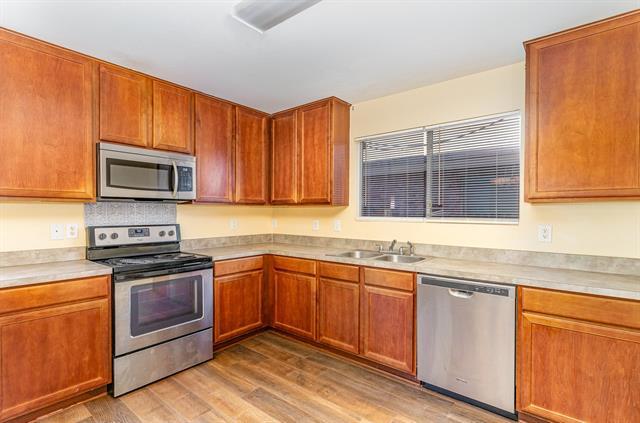 Building Photo - 8208 Autumn Creek Trail