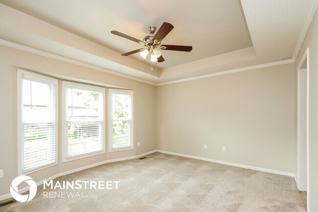 Building Photo - 6426 Chouteau St