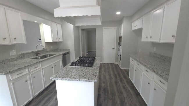 Building Photo - 1119 Montour Dr