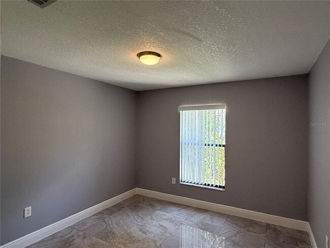 Building Photo - 3239 Cottonwood Ct