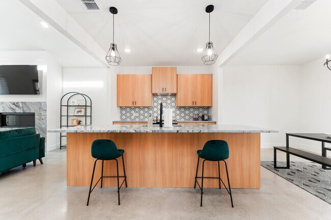 Building Photo - 4513 22nd Pl