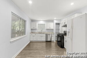 Building Photo - 121 Meadow Hill