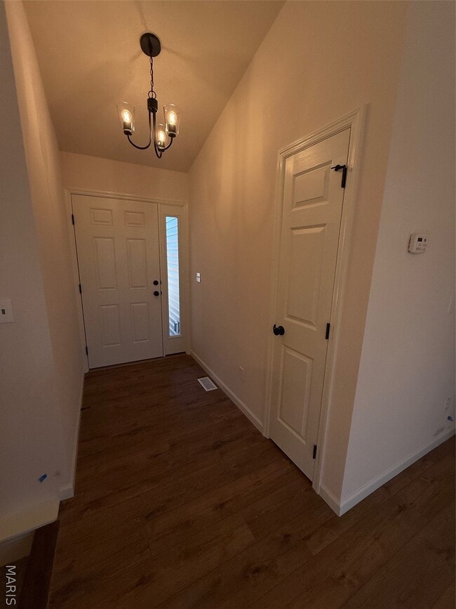 Building Photo - 9618 Maple St