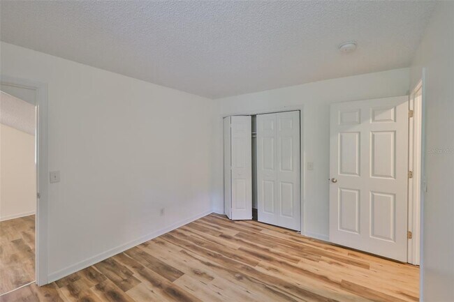 Building Photo - 13703 Sweetwater Cove Pl