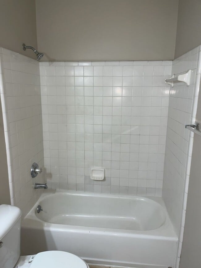 Building Photo - 22 E Dubois St