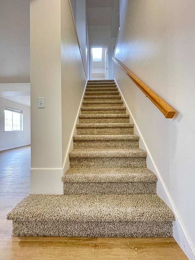 Building Photo - Beautiful Home on Indiana Drive in Ellensburg