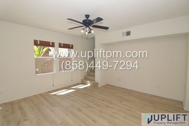 Building Photo - 4 bedroom 2.5 bathroom home in Chula Vista...