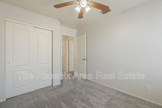Building Photo - 1441 W Shellfish Dr