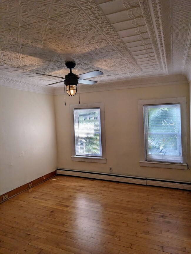 Building Photo - 222- 224 Elliot St