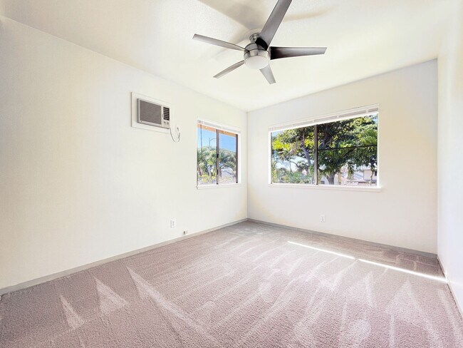 Building Photo - Pet Friendly Kapolei House with A/C