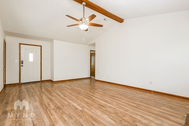 Building Photo - 608 Creekwood Ct SE