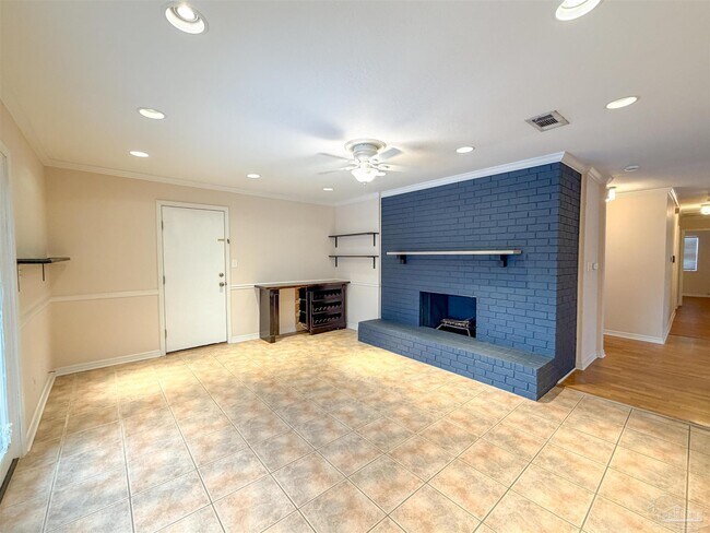 Building Photo - 3915 Potosi Rd