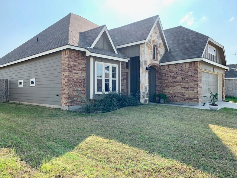 Building Photo - 4704 Prewitt Ranch Rd